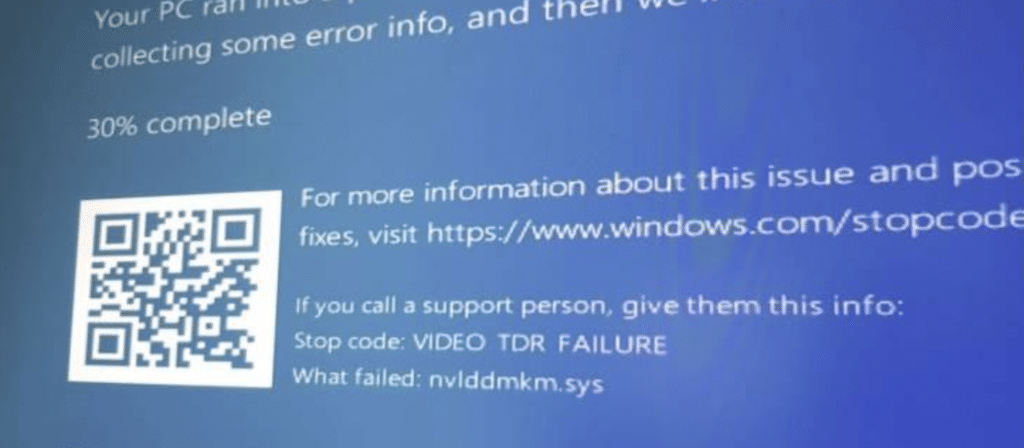 Make sure the computer is placed on a flat and hard surface to allow proper airflow.
Turn on your computer and check if the Video TDR Failure error still occurs.