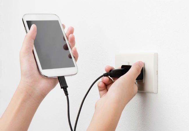Plug another electronic device into the same power outlet to check if it is receiving power.
If the outlet is not working, try using a different power outlet or consider contacting an electrician to fix the issue.